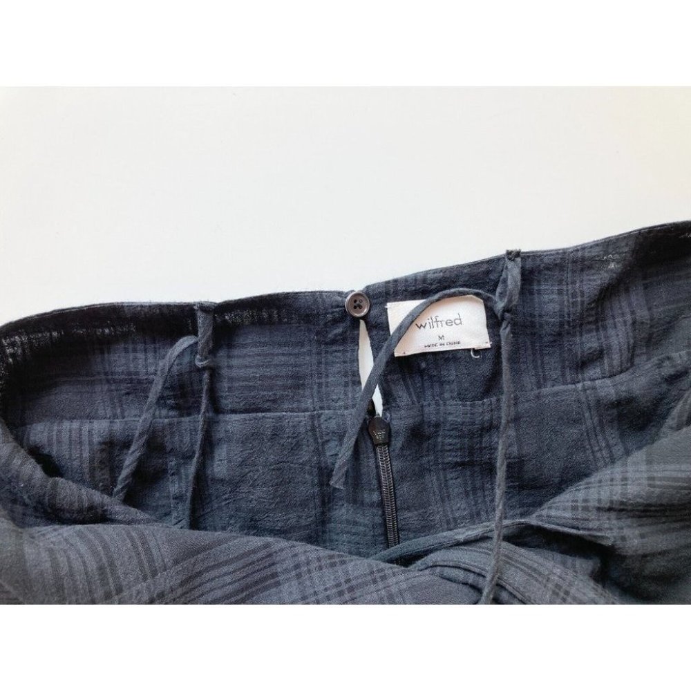 Aritzia WILFRED Pursuit Black Plaid Gauze V-Neck Twist Camisole Tank Top, Size M - Picture 9 of 16